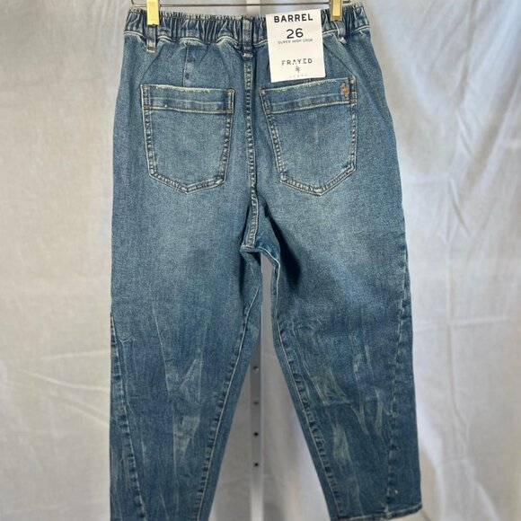 NWT Frayed Super High Crop Barrel Jeans in Province - Size 26 - Picture 7 of 11
